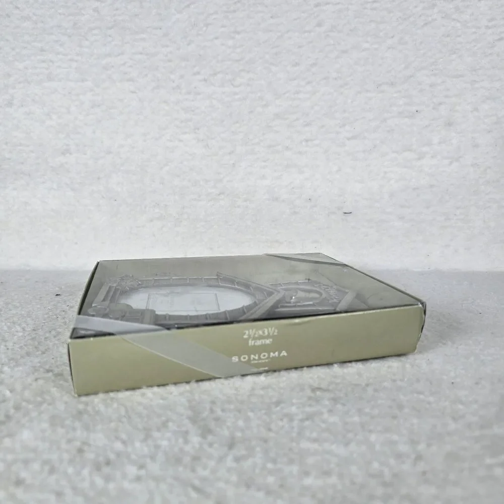 Sonoma Pewter School House 2.5x3.5 Picture Frame Perfect For A Teacher Brand New